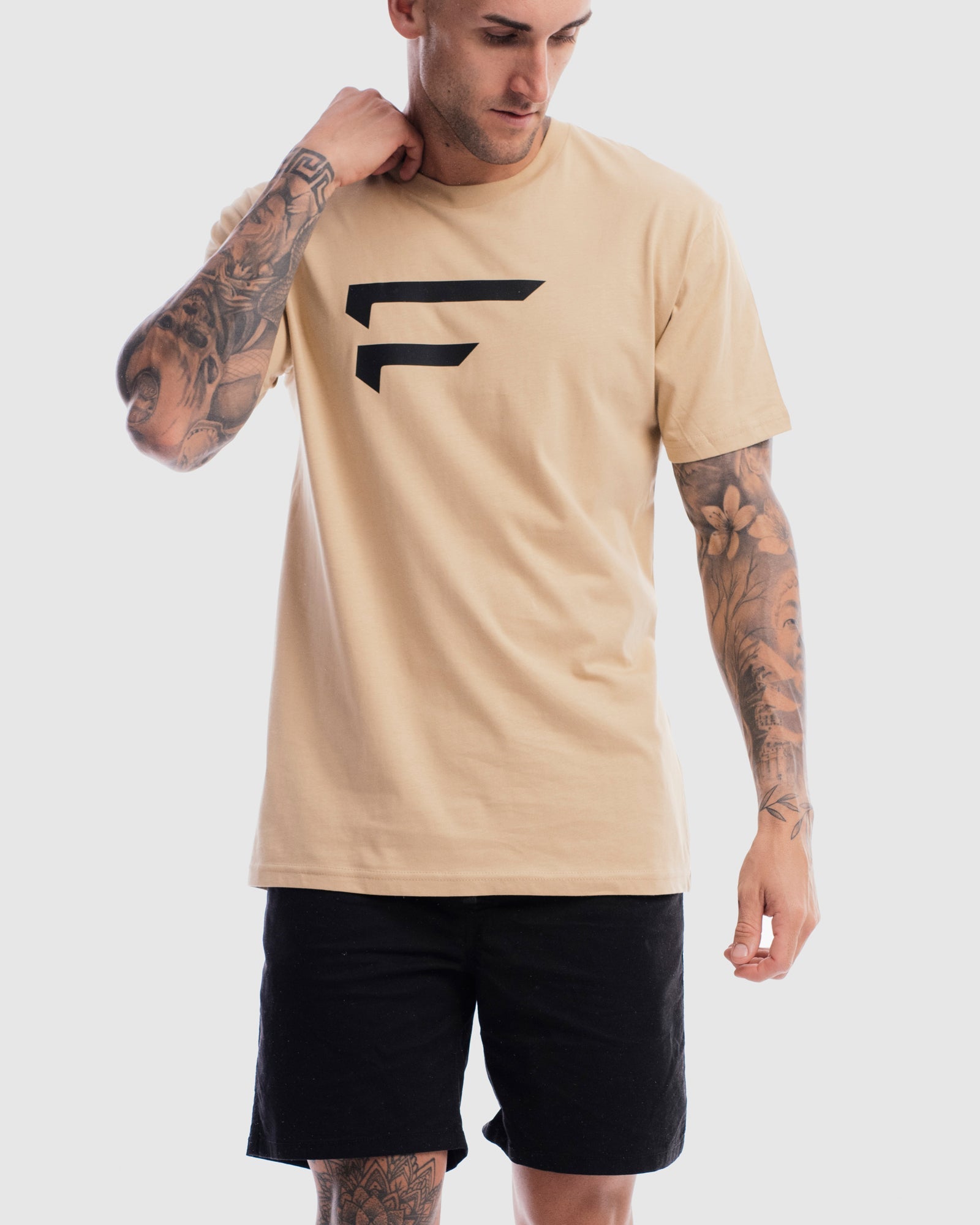 Mens Performance Logo Tee - Camel