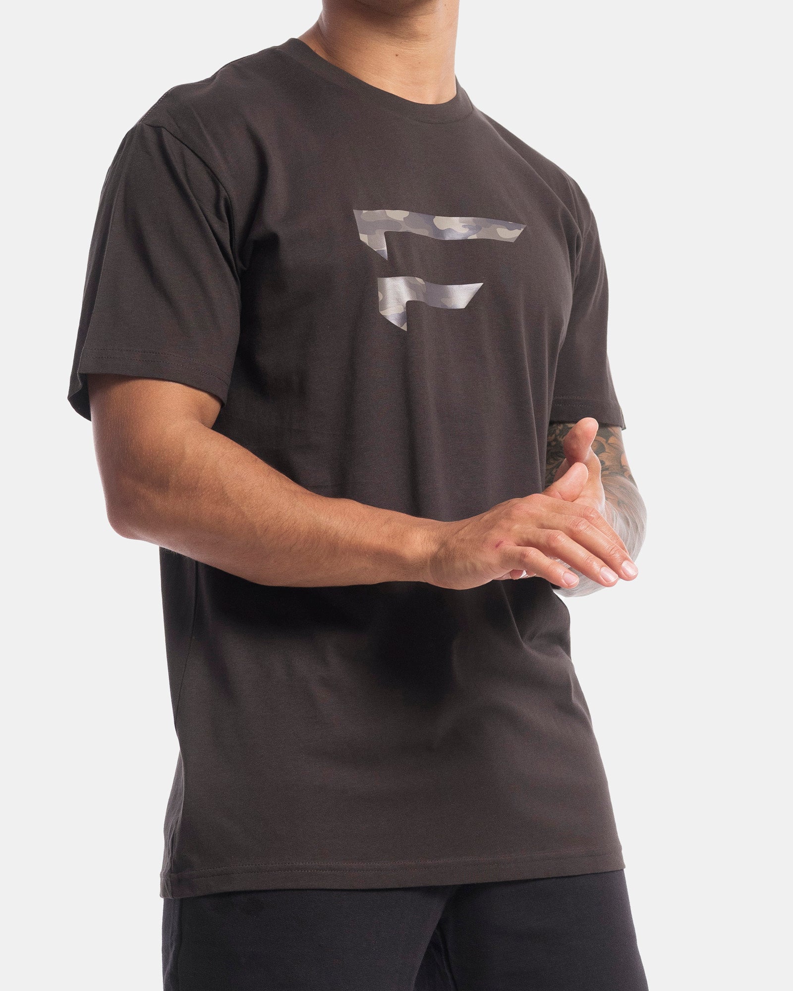 Mens Performance Camo Logo Tee - Vintage Black