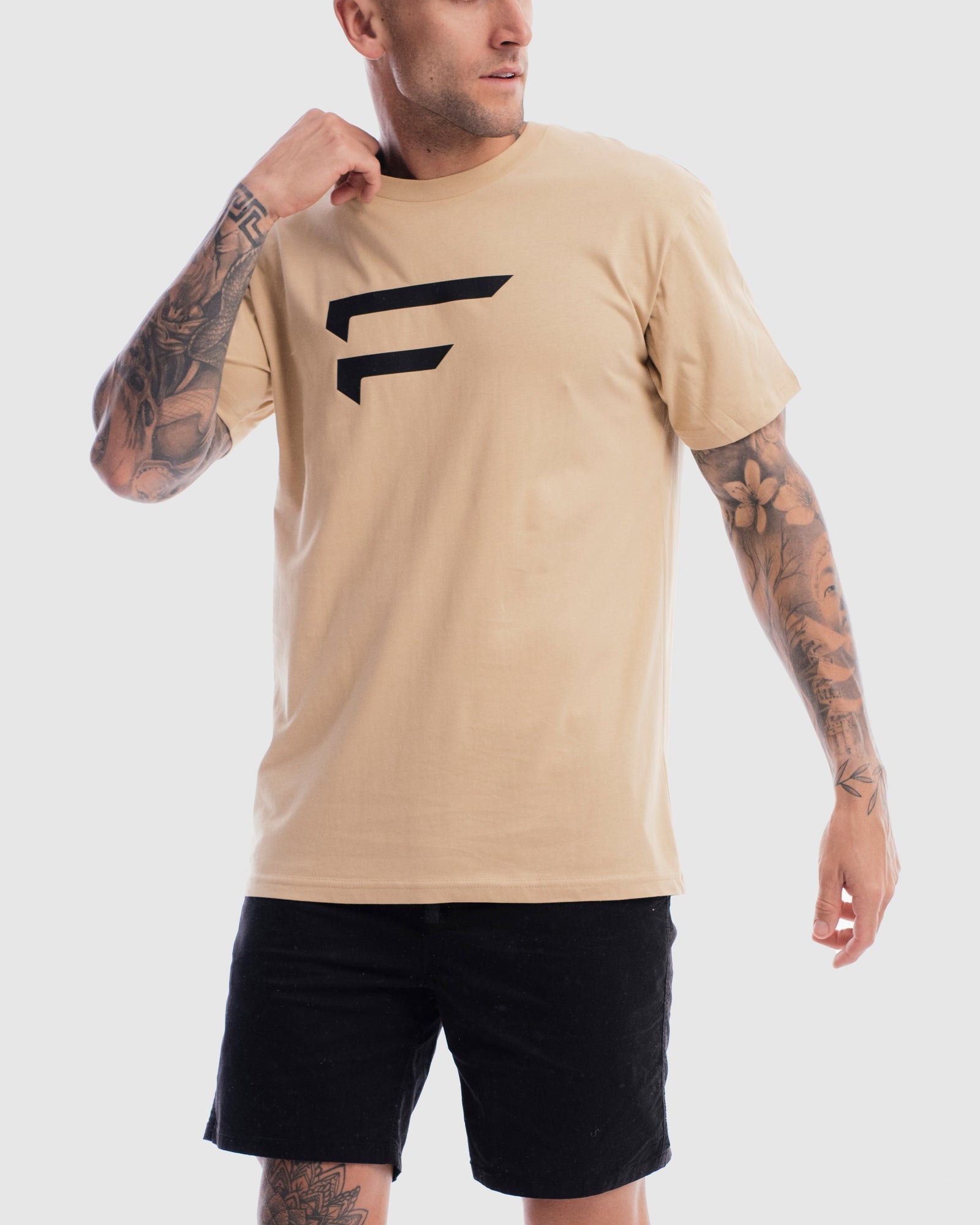 Mens Performance Logo Tee - Camel