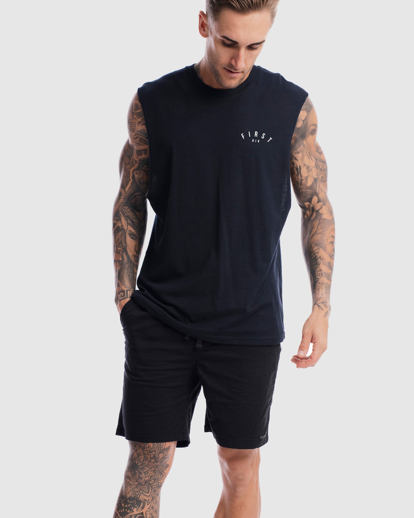 Mens Core Crest Tank - Ink