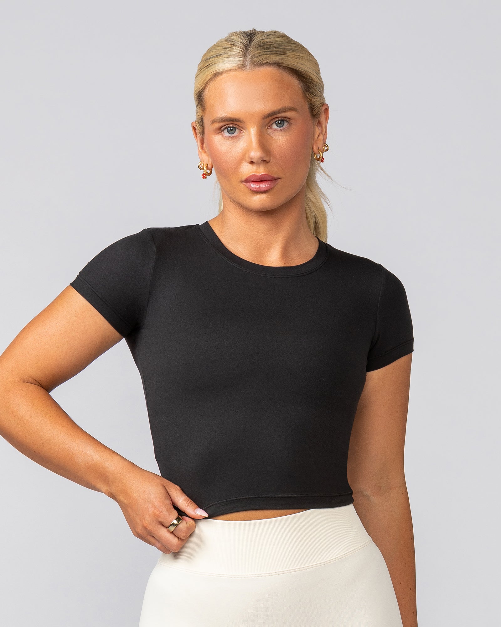 Essential Cropped Tee - Black