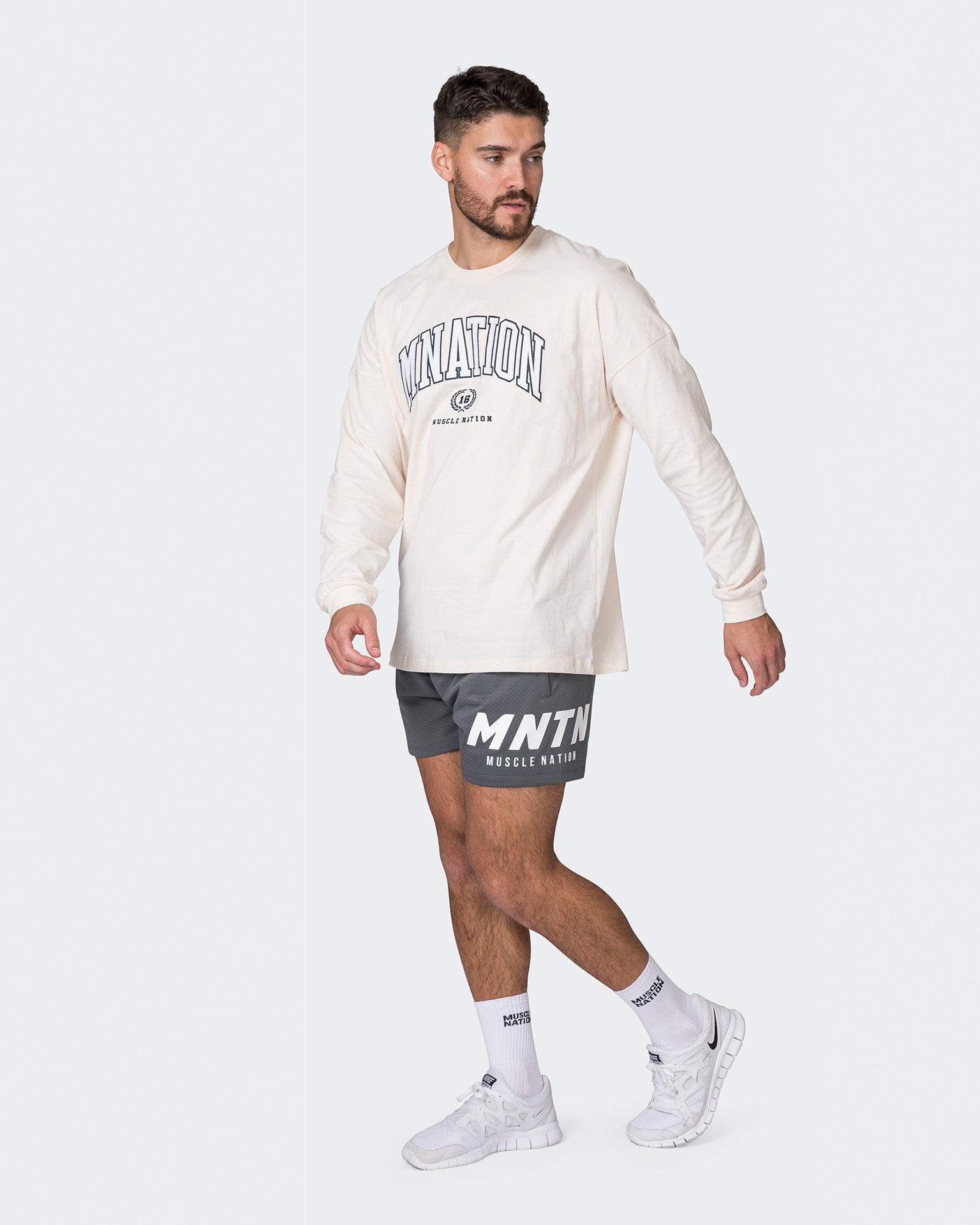 MNTN Lay Up 3.5" Shorts - Tornado