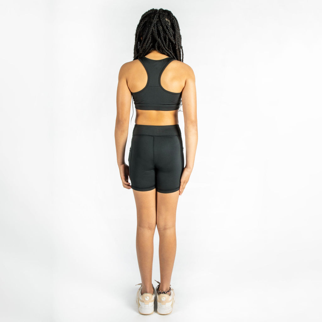 Short Tight