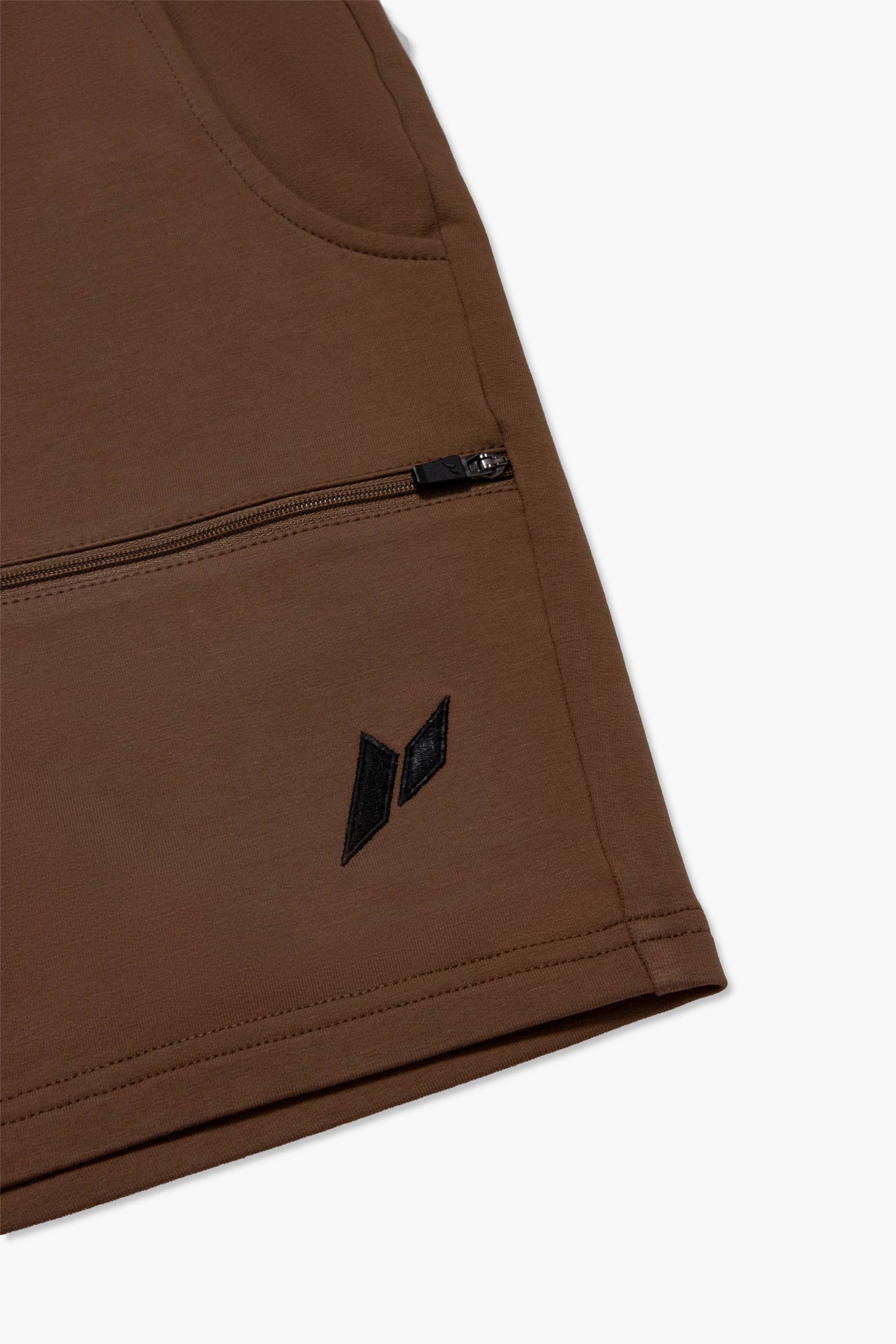 Tapered 7" Shorts - Brown